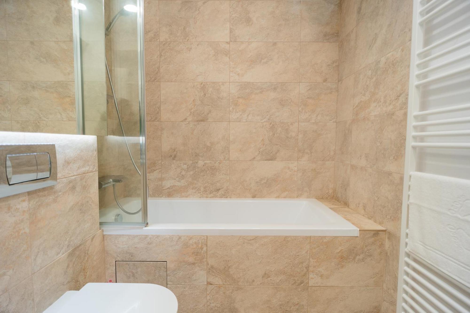 בוקרשט Lagoon Park Apartments With Beach View מראה חיצוני תמונה