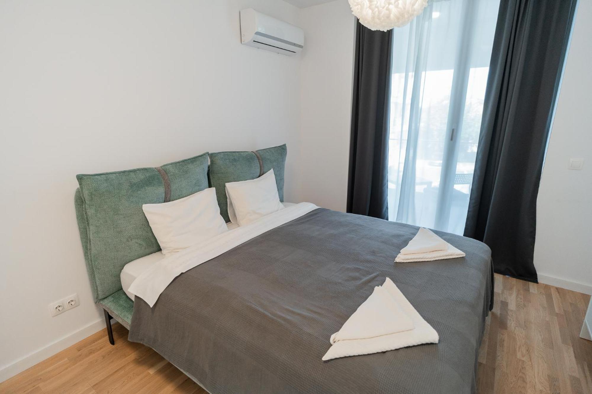 בוקרשט Lagoon Park Apartments With Beach View מראה חיצוני תמונה