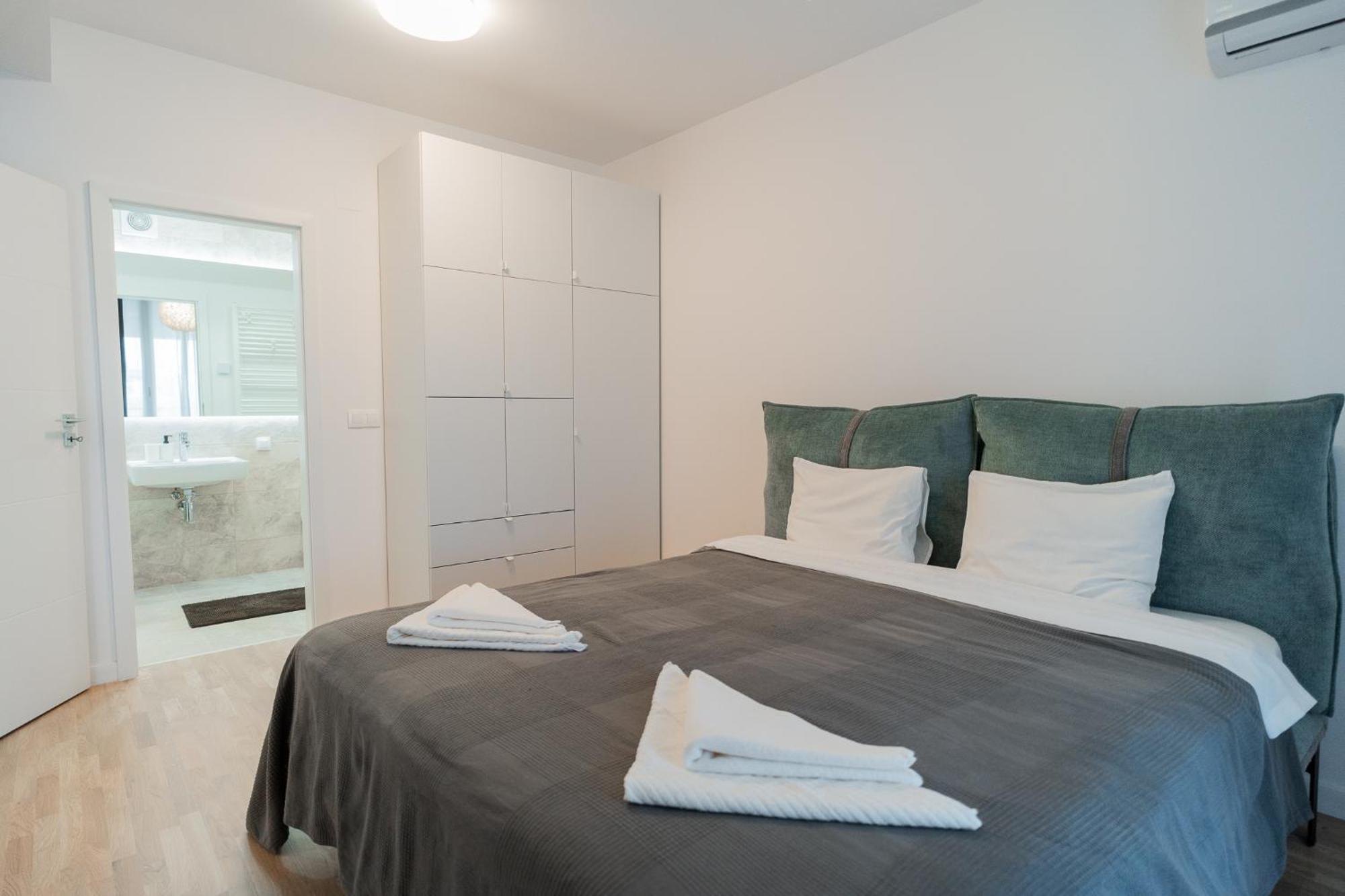 בוקרשט Lagoon Park Apartments With Beach View מראה חיצוני תמונה