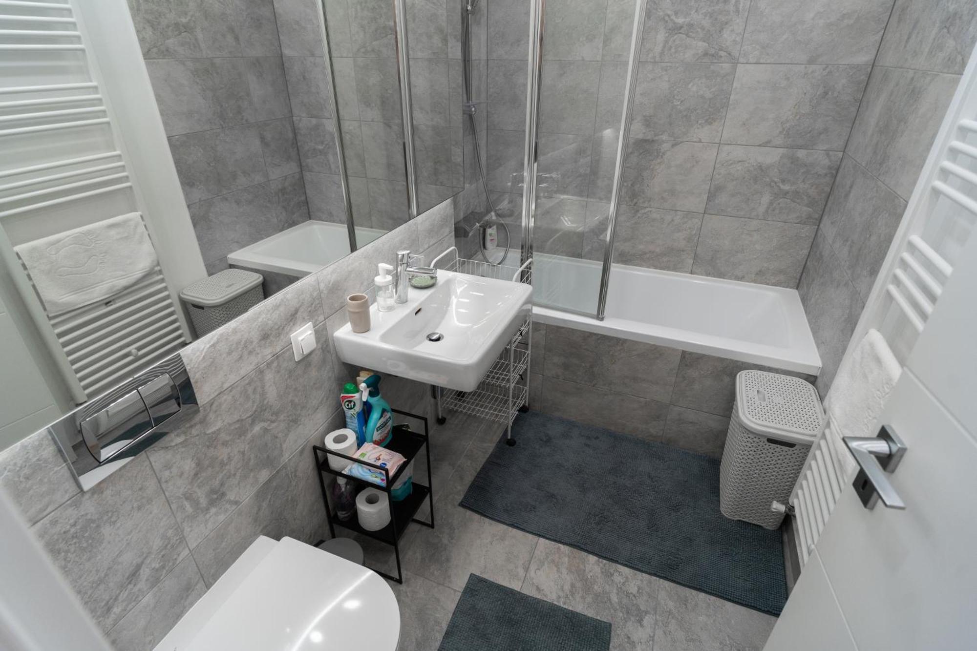 בוקרשט Lagoon Park Apartments With Beach View מראה חיצוני תמונה